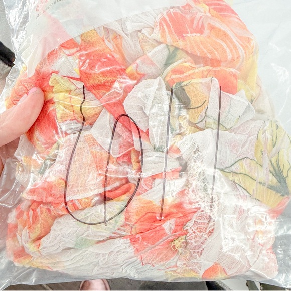 Cache Floral Wrap Blouse - Red and Yellow - Picture 5 of 5